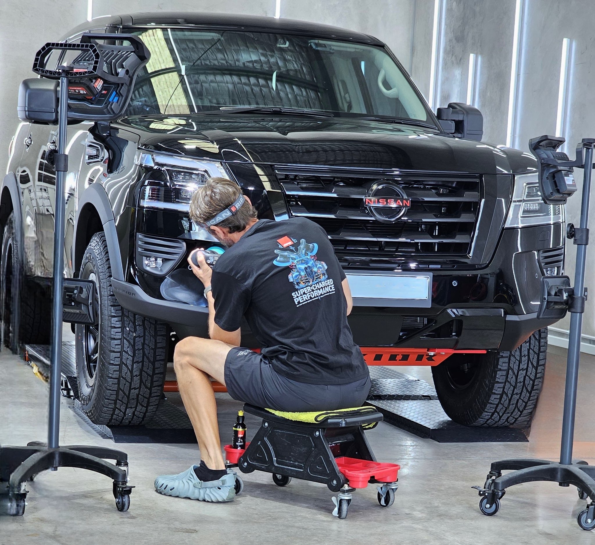 Paint Correction process on Nissan Patrol