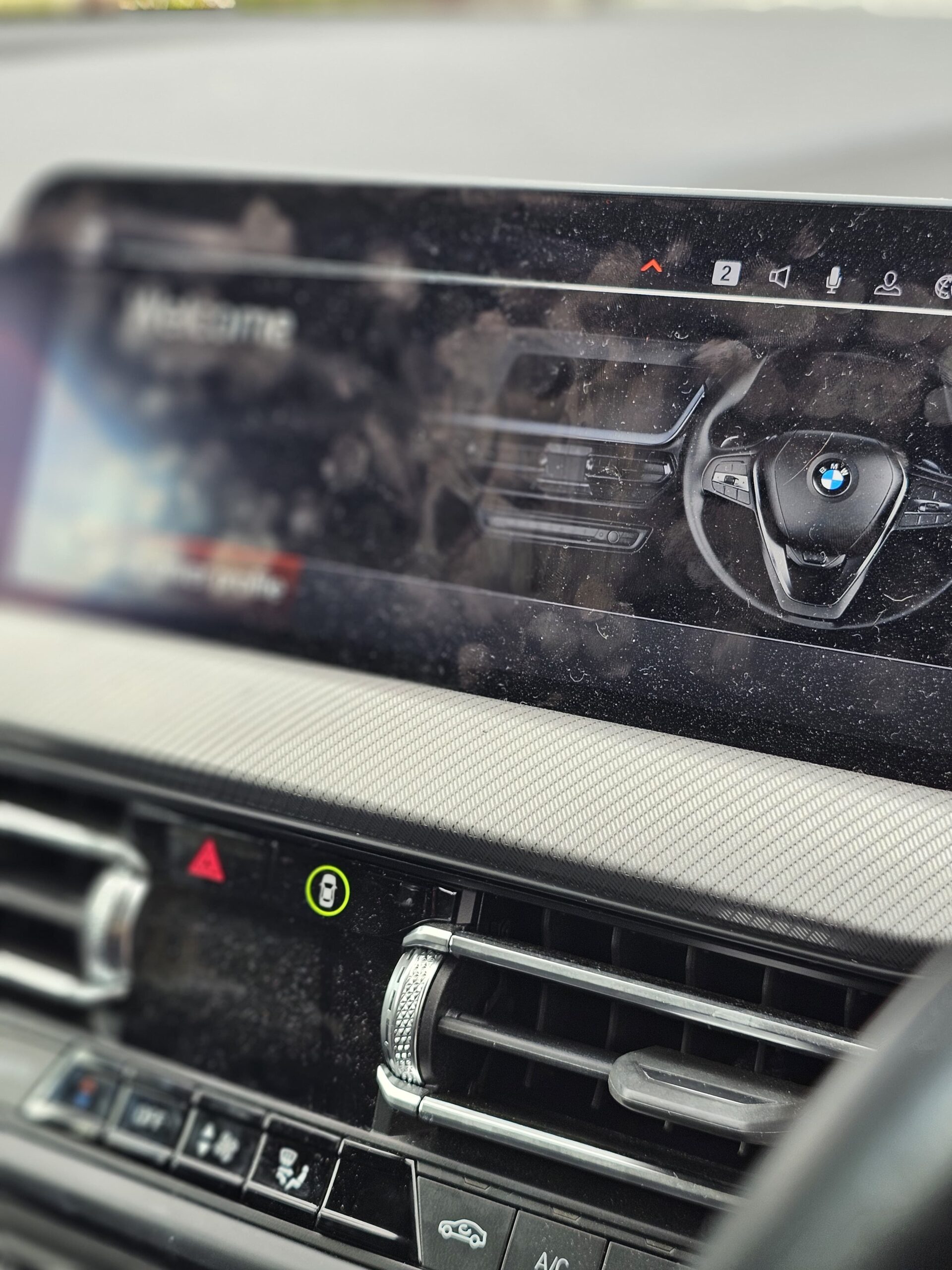BMW M3 dashboard before detail